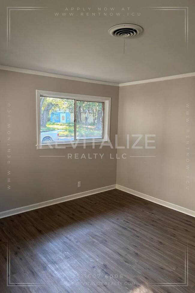 Photo - 2 Bed/1 Bath Home in Mobile!