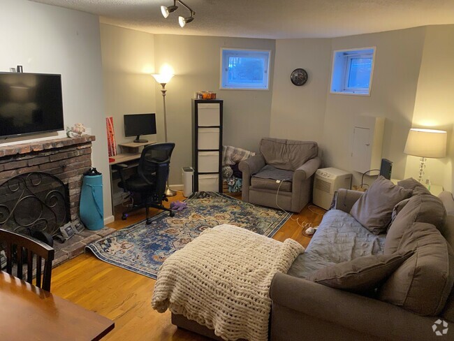 Building Photo - 51 Hemenway St Unit #B1 Rental