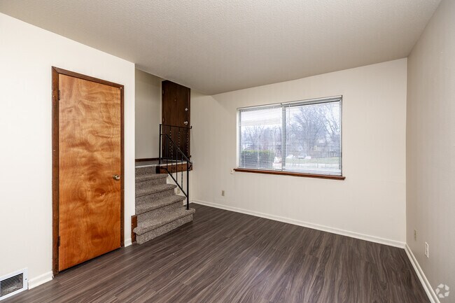 2BR, 1BA - 1,000 SF - Living Room