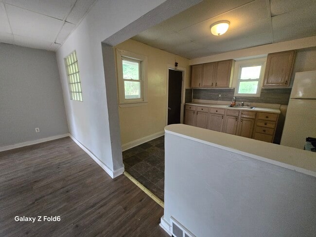 Building Photo - 5515 2nd Ave