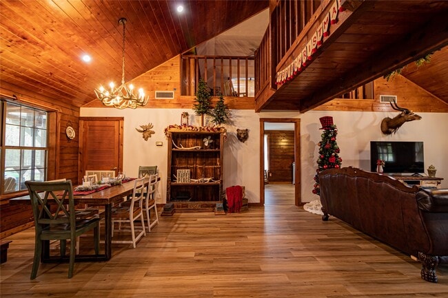 Photo - 2612 Primrose Dr