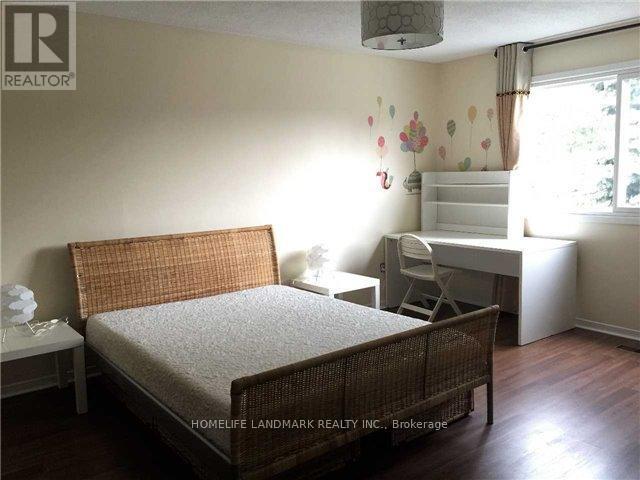 Photo - 940 Hampstead Ct