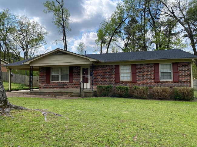 Building Photo - 104 McCool Dr Rental