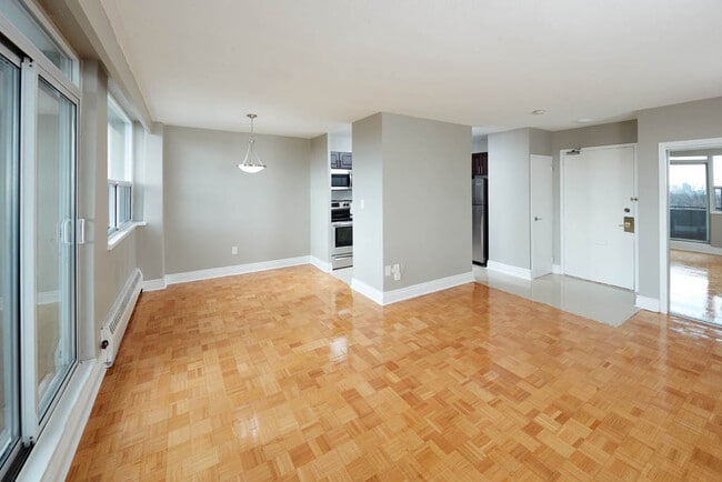 Photo - Royale Apartments