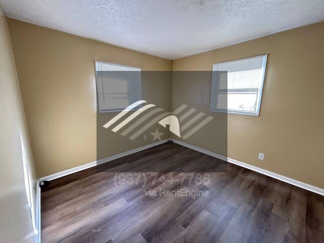 Photo - 4381 Marlowe St