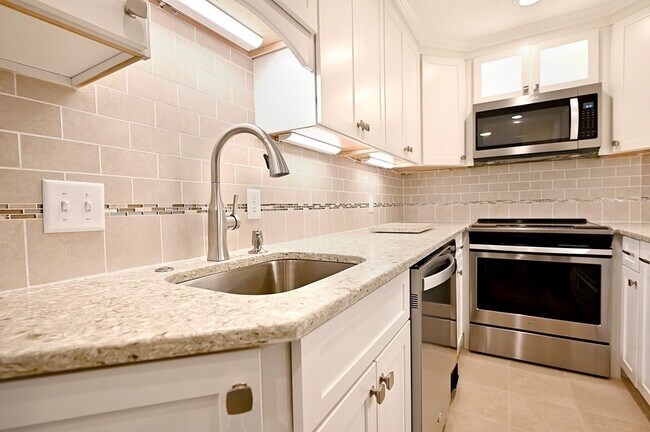 Photo - 358-358 Main St Unit 42