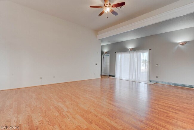 Photo - 4880 Dorrell Ln