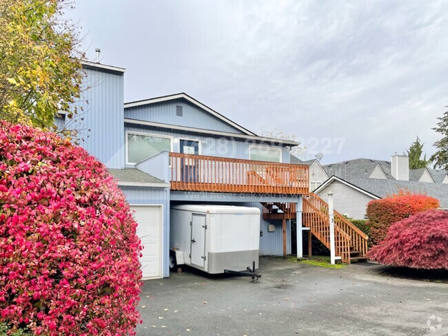 Building Photo - 760 2nd Ave NW Unit 3 Rental