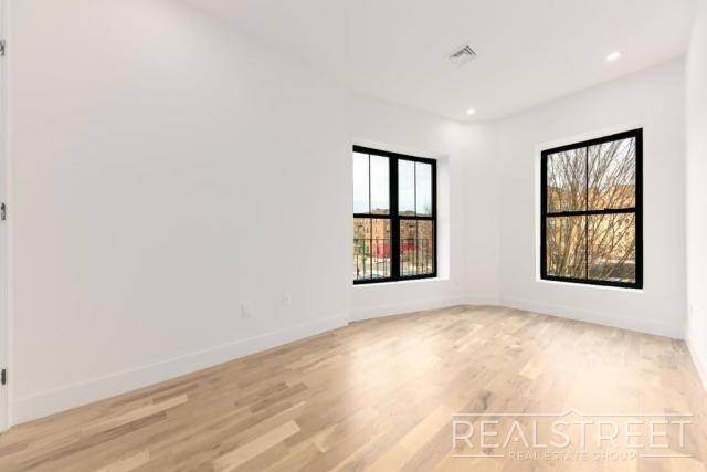 3 bedroom in Brooklyn NY 11207 - 3 bedroom in Brooklyn NY 11207 Townhome