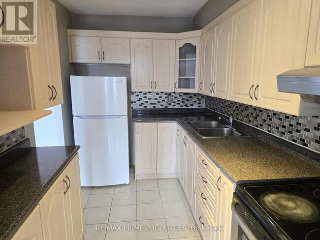 Photo - 10 Sunrise Ave Unité #214