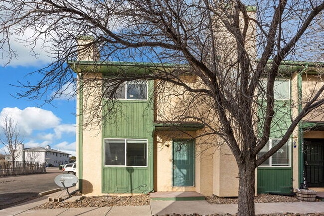 Photo - Move In Now – January Free + $500 Off February