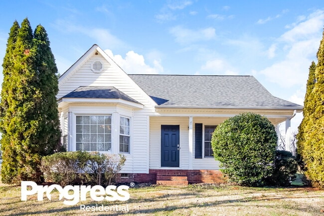 Building Photo - 201 Linville Ct