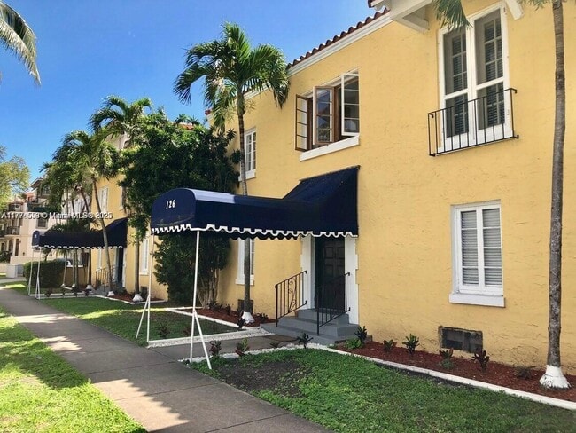 Photo - 126 Mendoza Ave Condo Unit 2