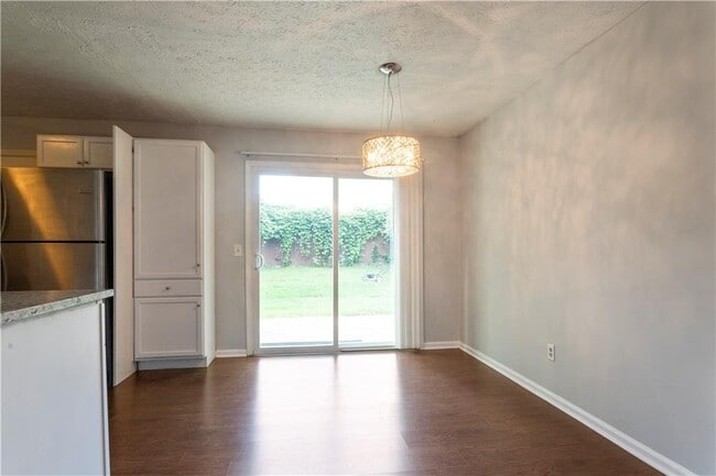 Photo - 1441 Springleaf Cir SE