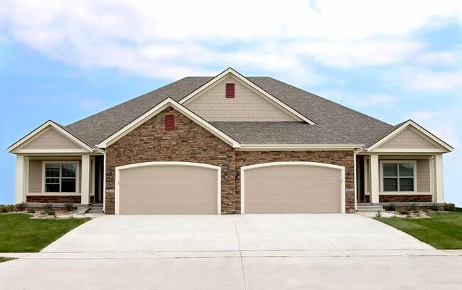 Photo - Centennial Pointe West