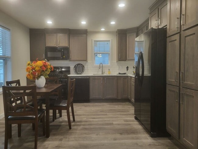 Photo - 279 Bayview Rd
