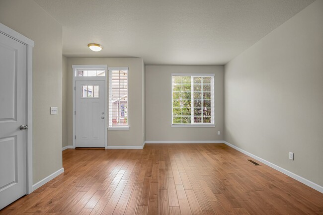Photo - Beautiful Townhome, conveniently located