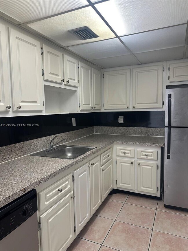 Photo - 1805 Sans Souci Blvd Unidad 404