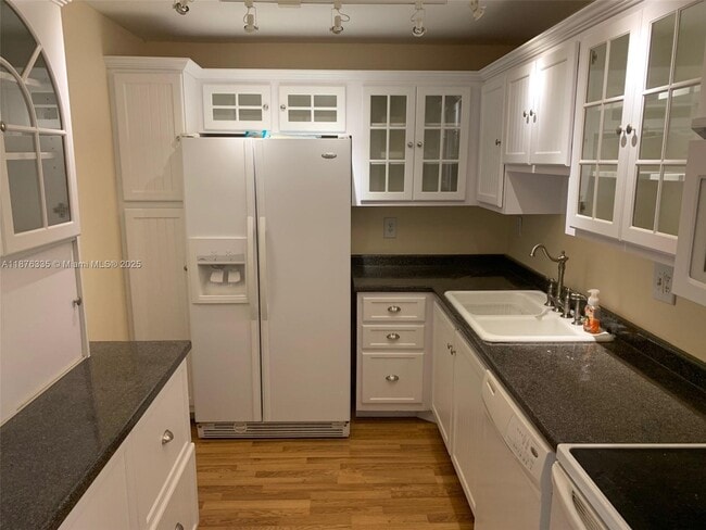 Photo - 6301 N University Dr Unit 216