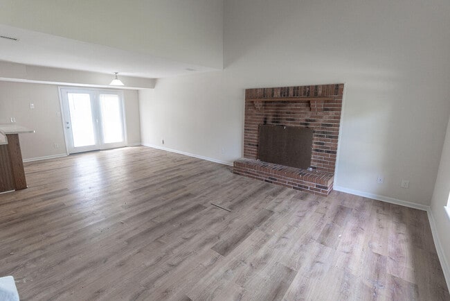 Photo - 1916 Mirtle Grove Ct