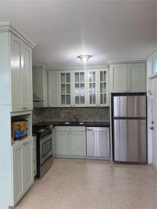 Building Photo - 1070 98th St Unit 11