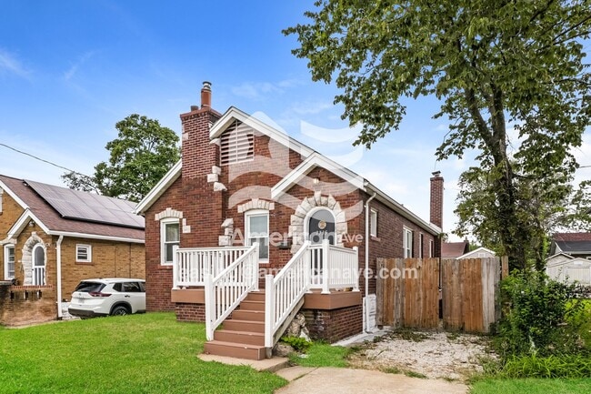 Photo - 7735 How Ave