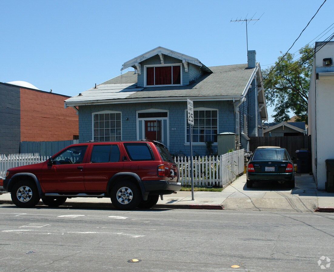 Photo - 917 Howard Ave