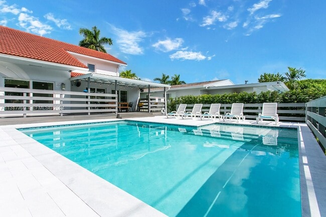 Photo - 1022 Adams St