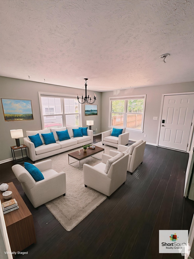Building Photo - Wealthy St 4 bed 2 bath Single Family Home