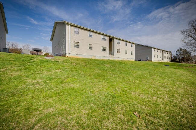 Creekview Luxury Apartments