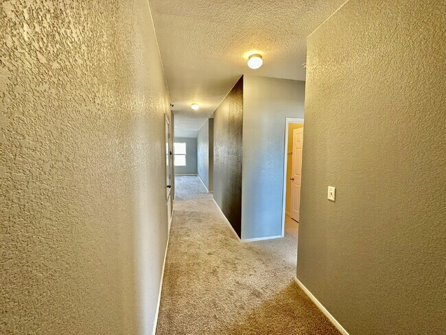 Photo - 816 NW 68th Ave