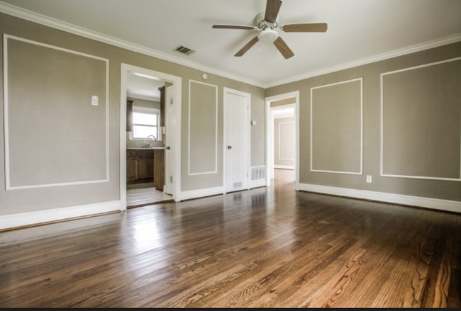 Photo - 417 E Holley St