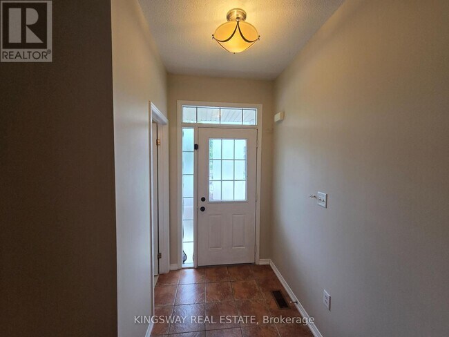 Photo - 28 Tidemore Heights