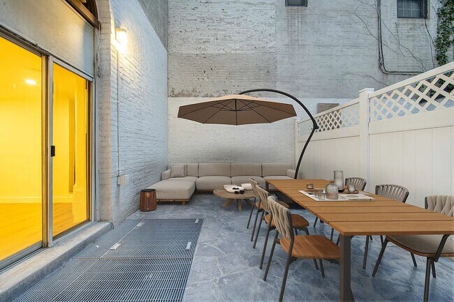 Photo - 138 E 38th St Unit F1