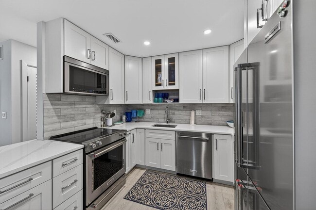 Photo - 6429 Bay Club Dr Unit 3