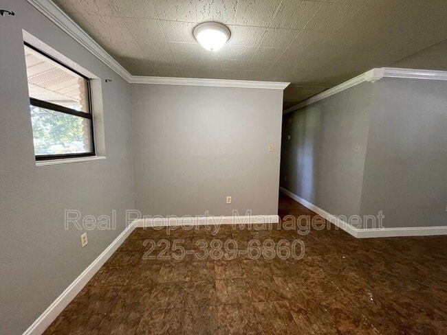 Photo - 2351 Sweetleaf St