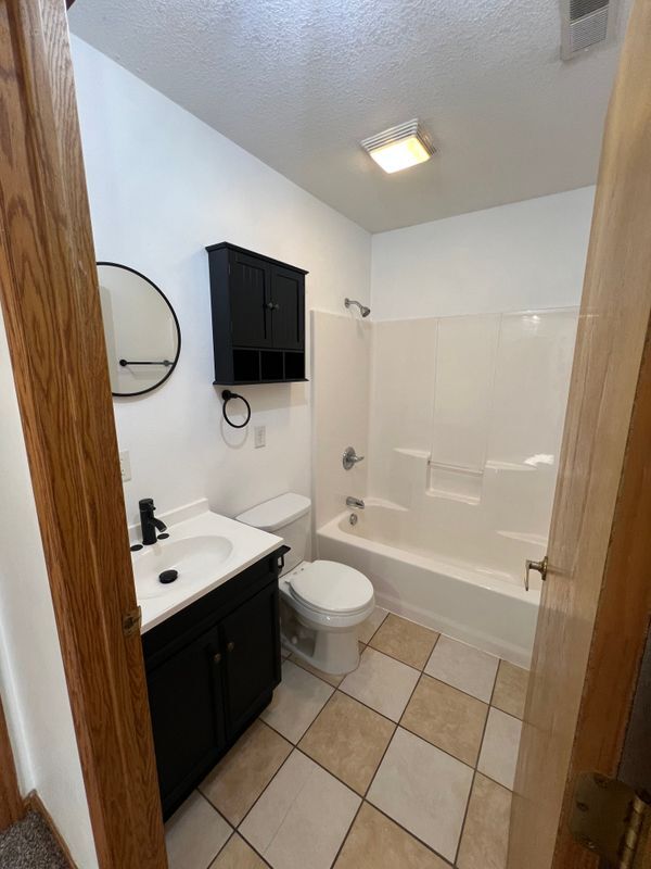 Photo - 109 W Pleasant St