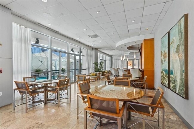 3338 Peachtree Rd NE Unit 1104