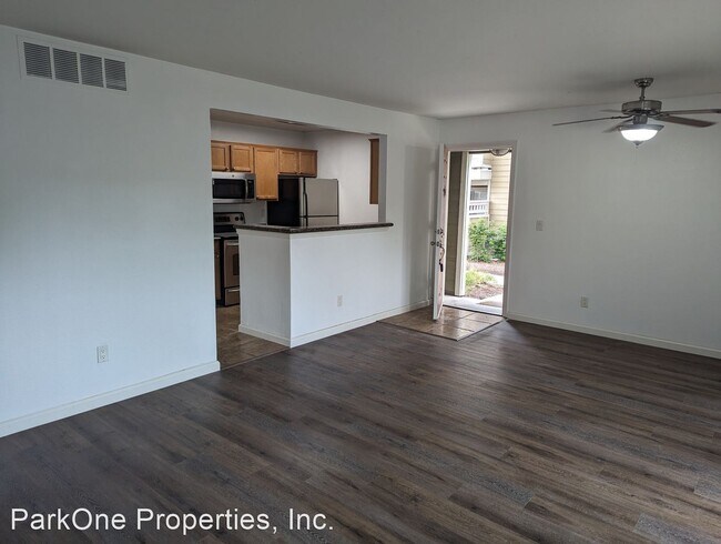 Photo - 1 br, 1 bath House - 135 Reflections Dr #14