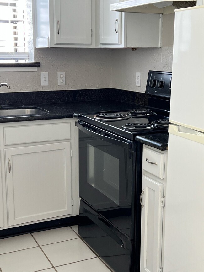 Photo - 7575 Cambridge St Unidad 1505