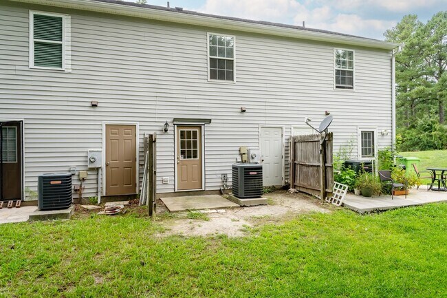 Photo - 1825 Vintage Rd
