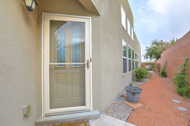 Photo - THREE BEDROOM HOME AVAILABLE FURNISHED OR ...