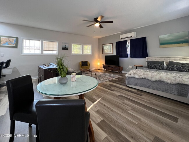 Photo - 3568 Riverside Ave Unit C