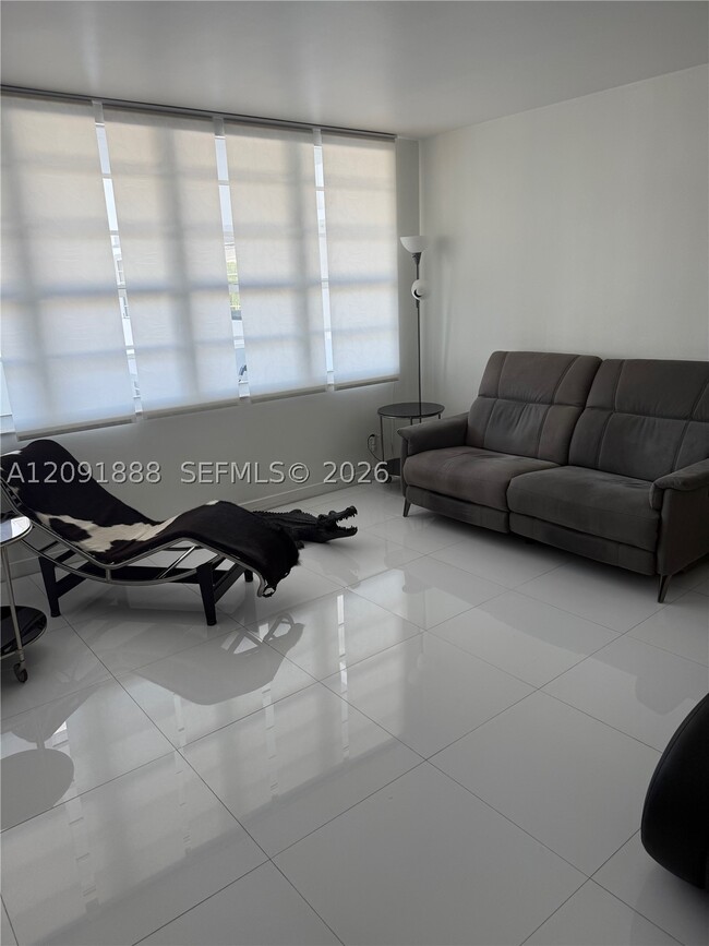 100 Lincoln Rd Unit 418