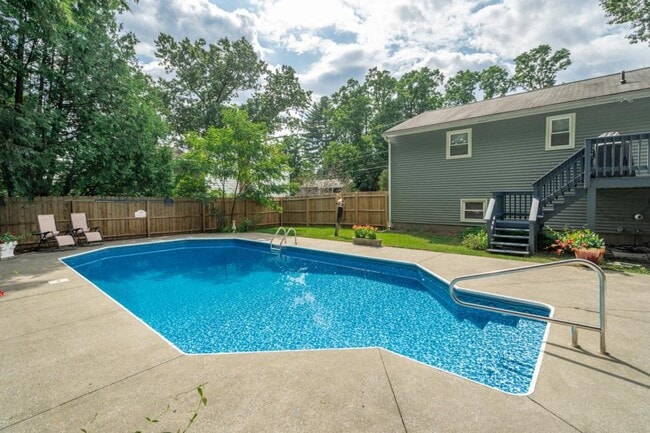 Photo - 30 Patricia Ln