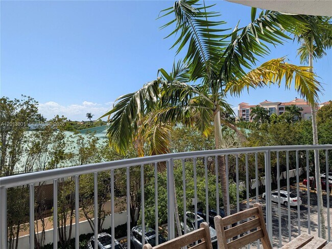 Photo - 210 Seaview Dr Unit 405