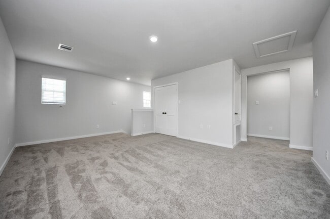 Photo - 135 Alset Dr