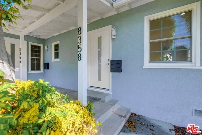 8358 Kittyhawk Ave