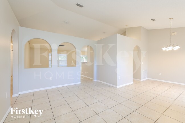 Photo - 468 Dove Dr