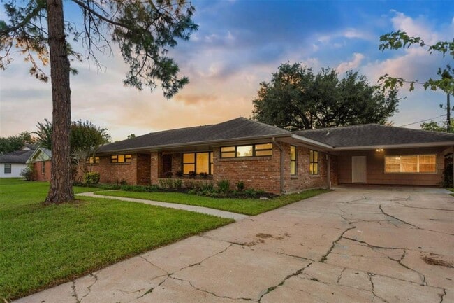 Photo - 10825 Willowisp Dr